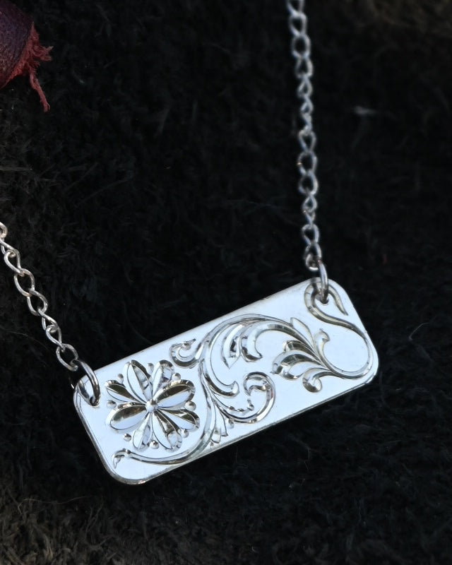 The Lark Necklace