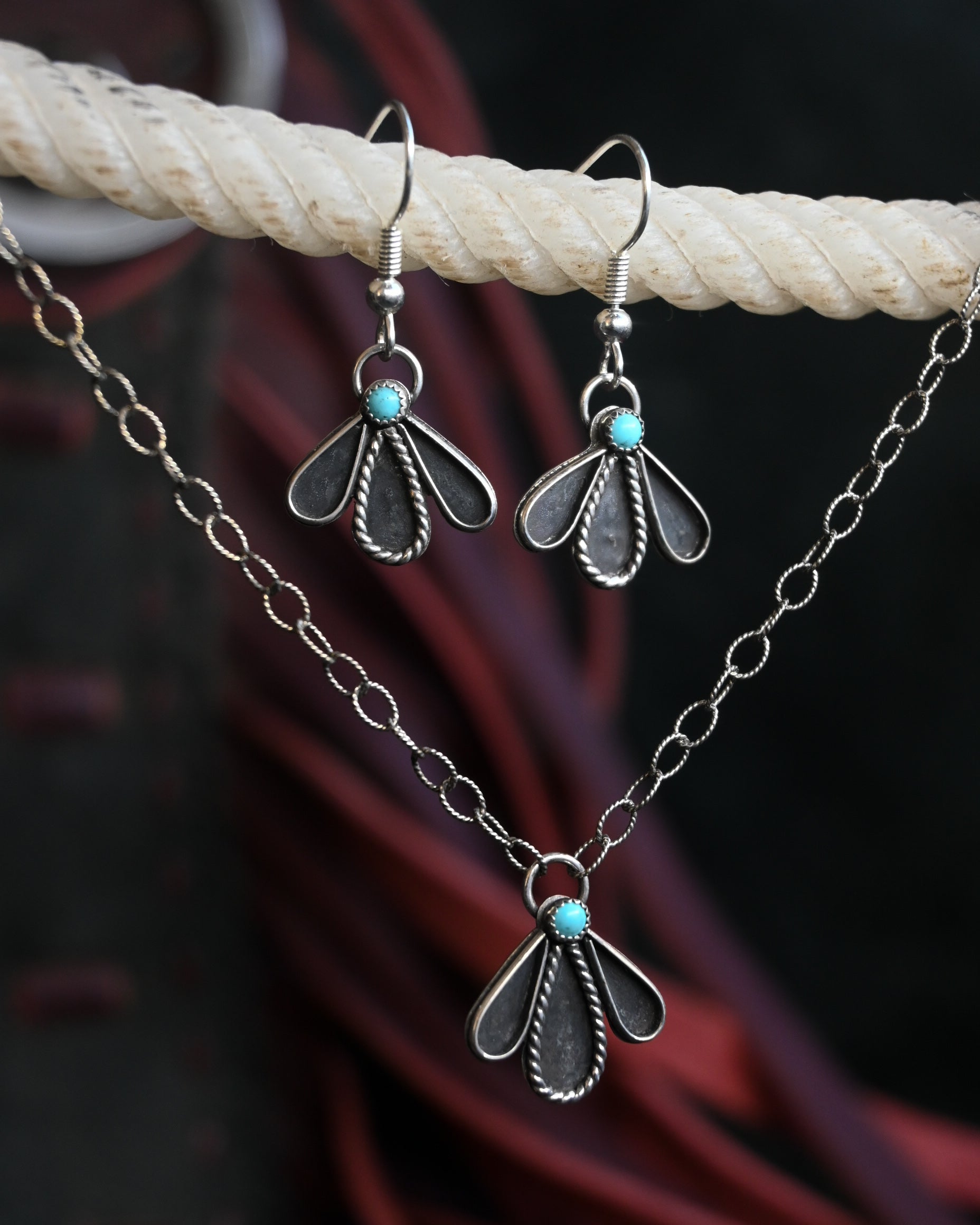 Turquoise Fan Necklace  image 1